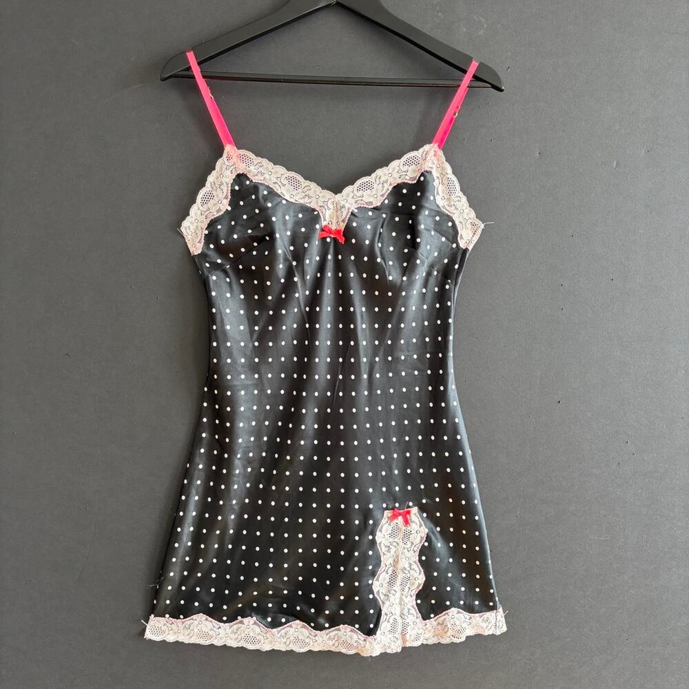 VTG 2000s Victoria’s Secret Y2K Polka Dot Lace Slip  Lingerie - Size S